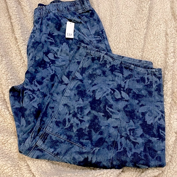 NWT- GAP- M. Horseshoe Jeans - Picture 1 of 7